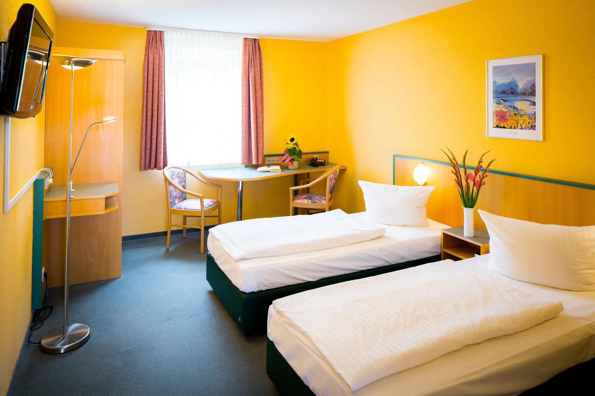 Apart Hotel Weimar 3*