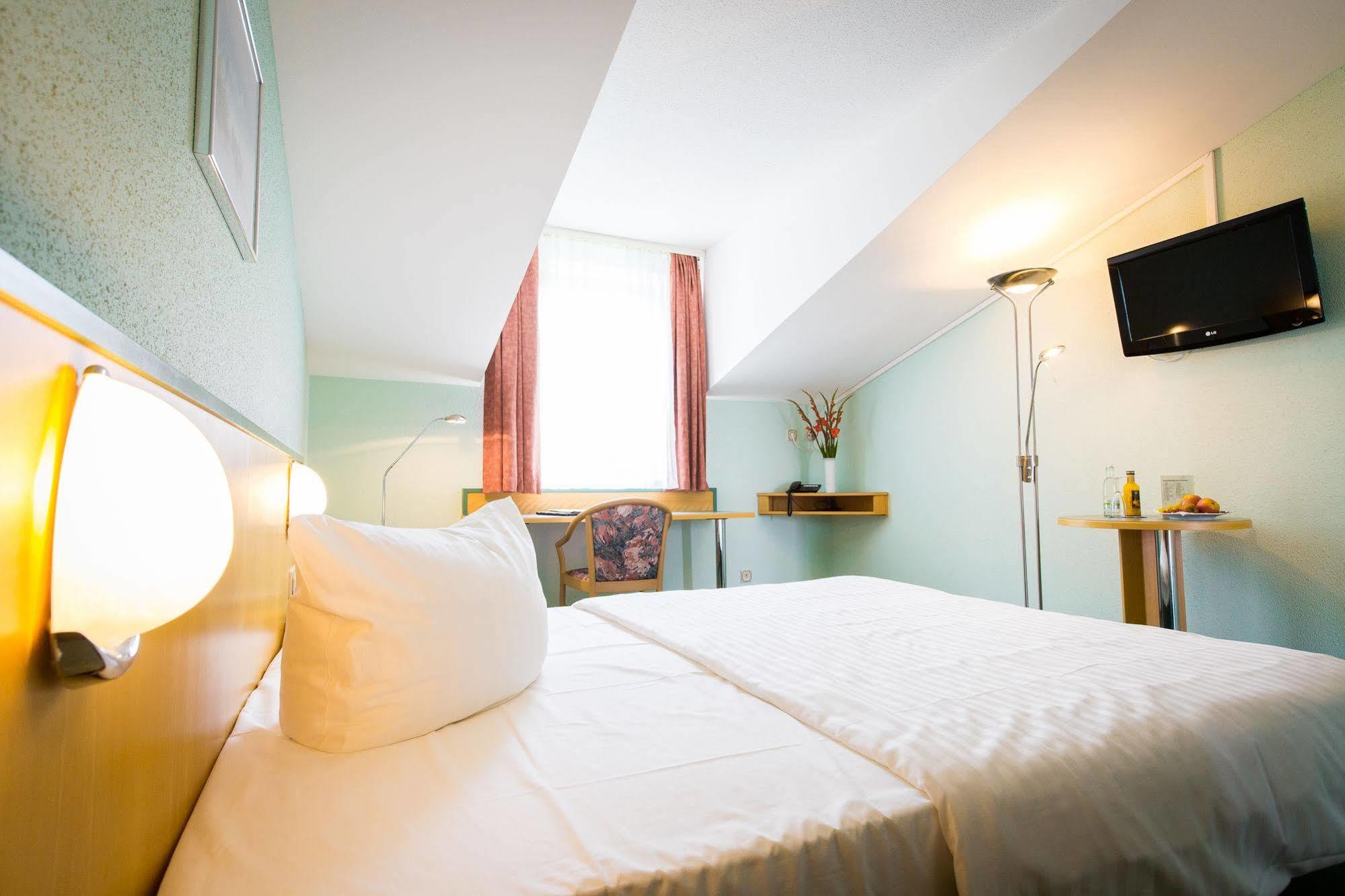 Apart Hotel Weimar 3*
